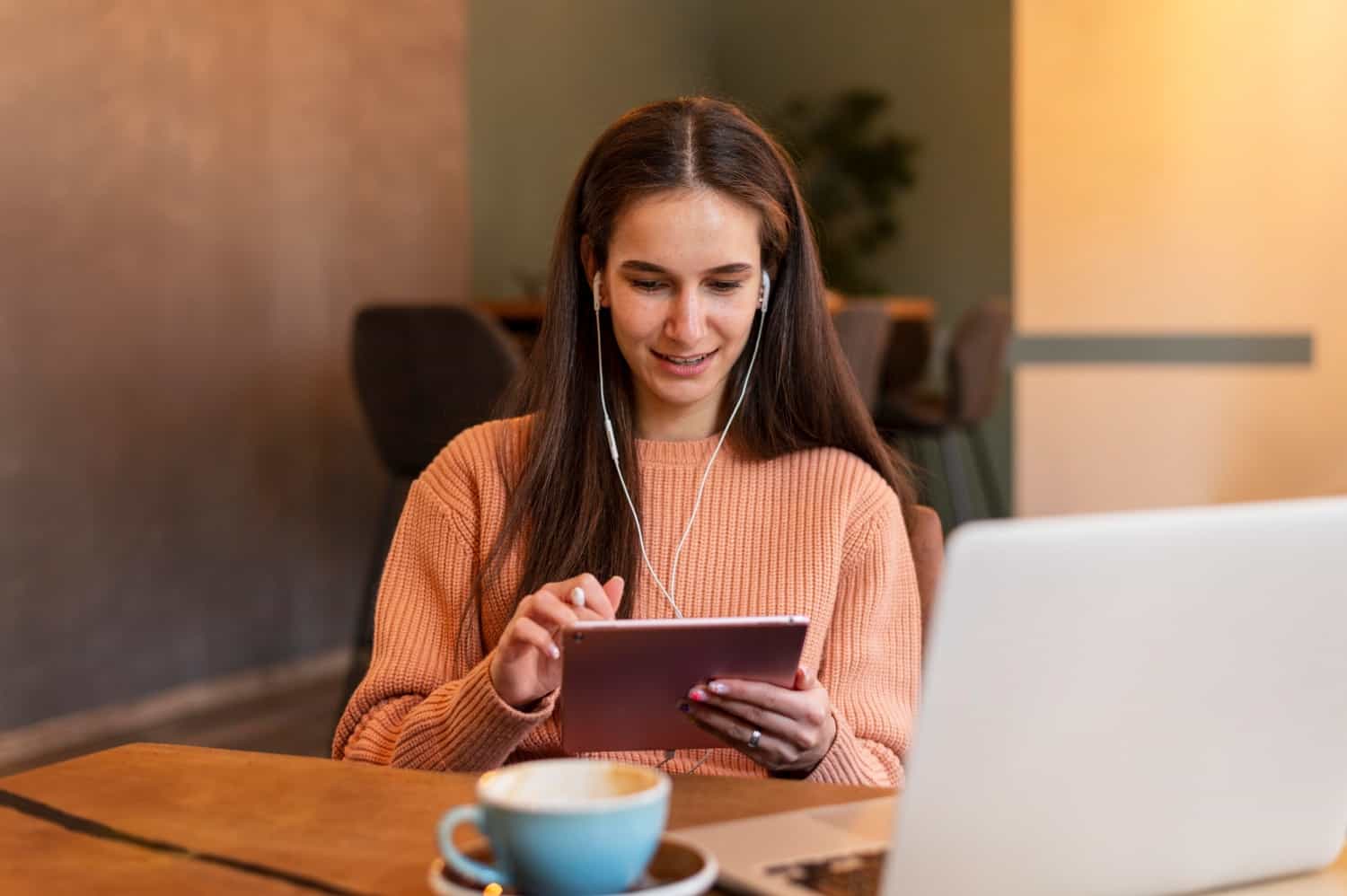 How Can A Student Start Earning Money With Good Web Design Skills?
