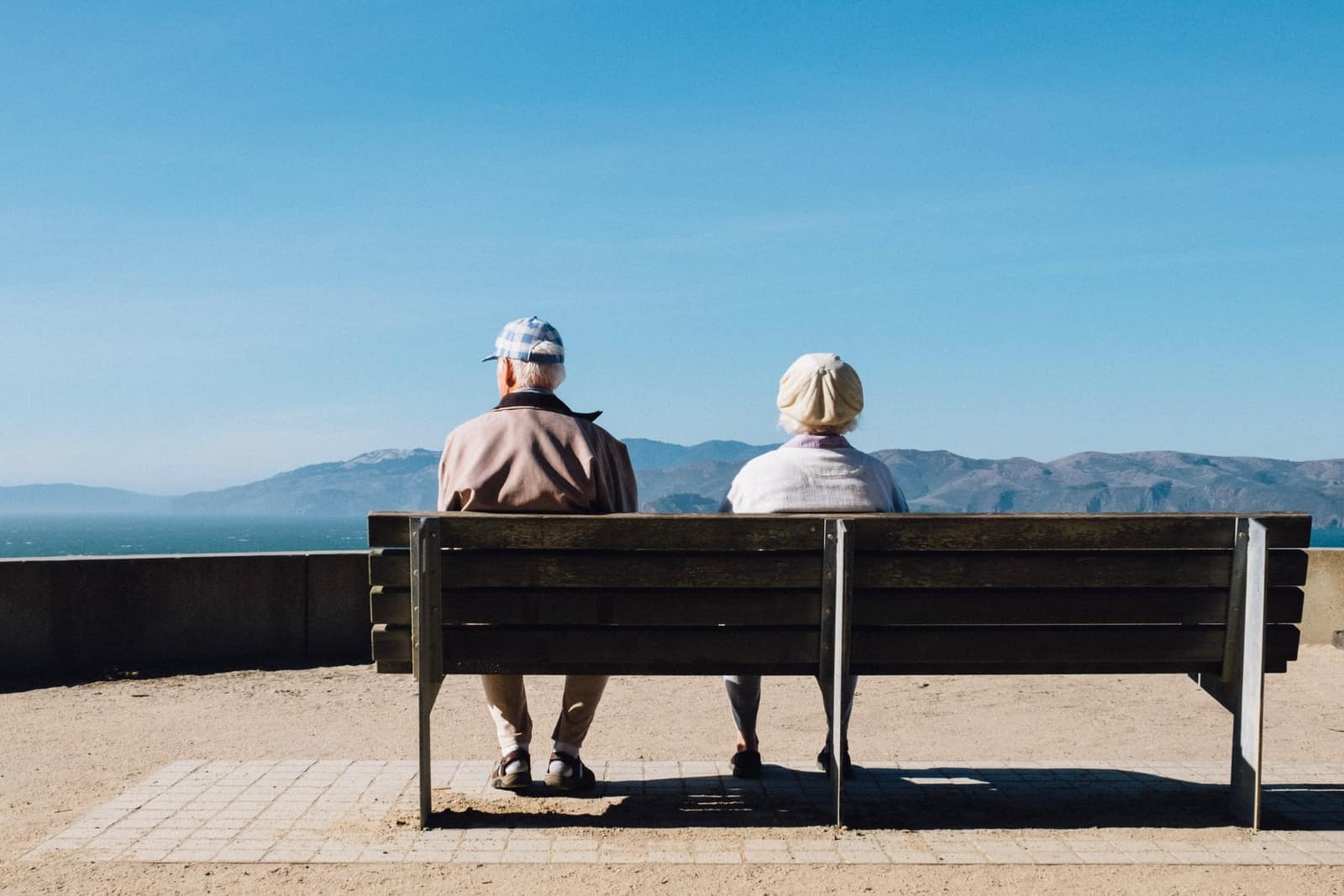 How to Design an Online Service for Seniors