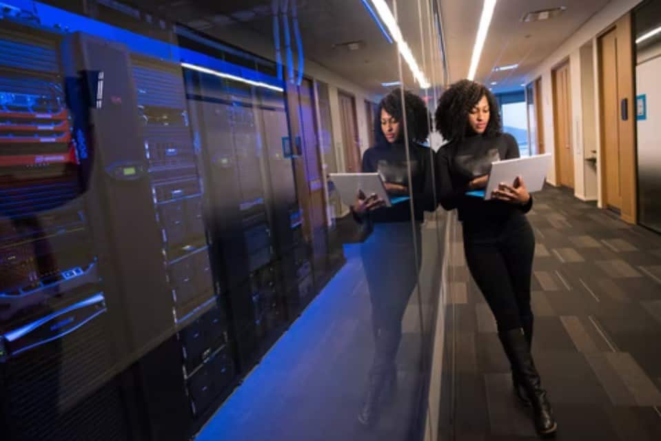 6 Things To Look For in the Top Web Hosting Services