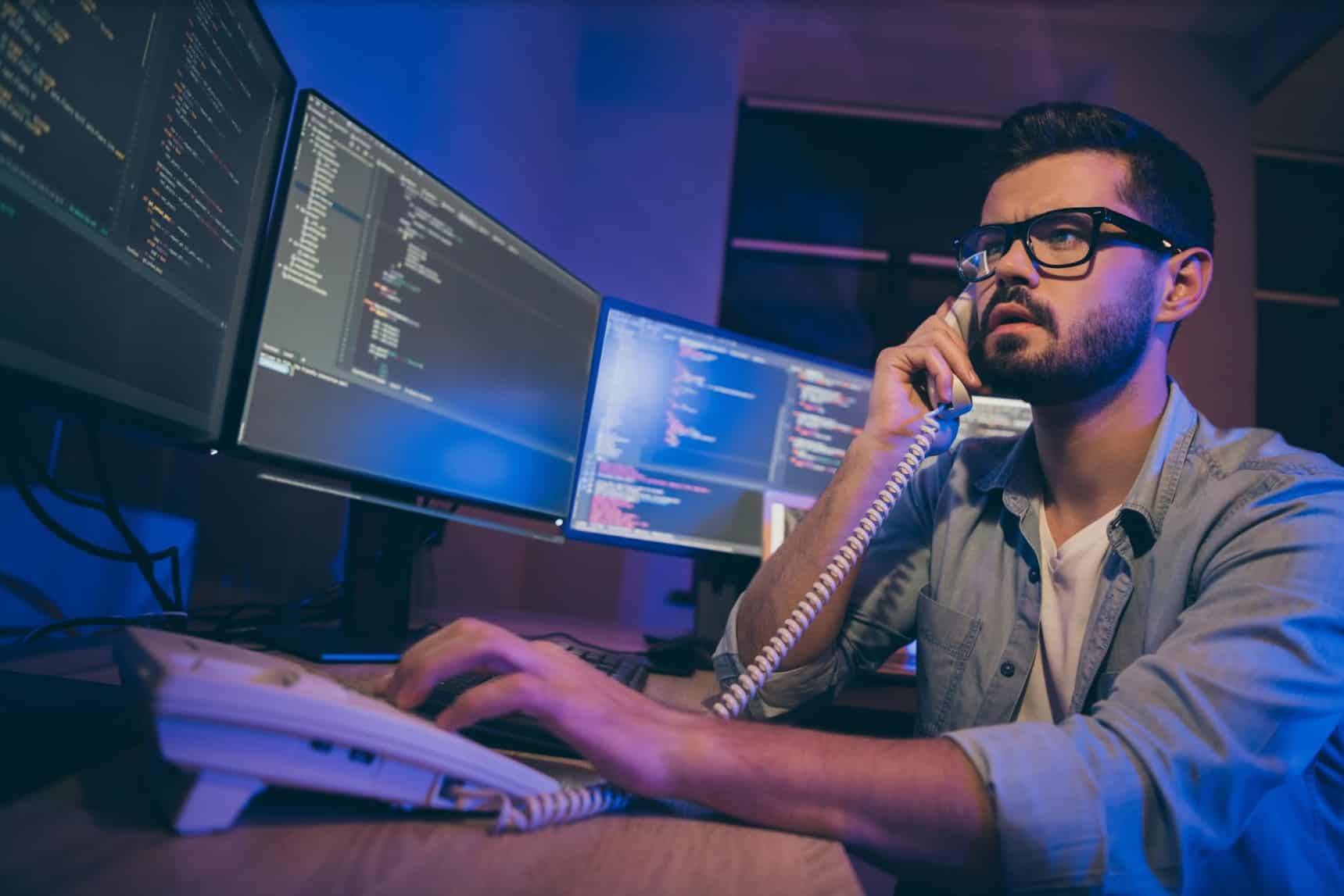 Should You Hire IT Consultants For Your Startup?