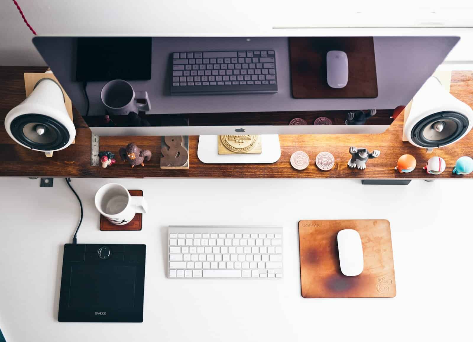 Top 13 Tools & Resources for Designers and Agencies (2023 edition)