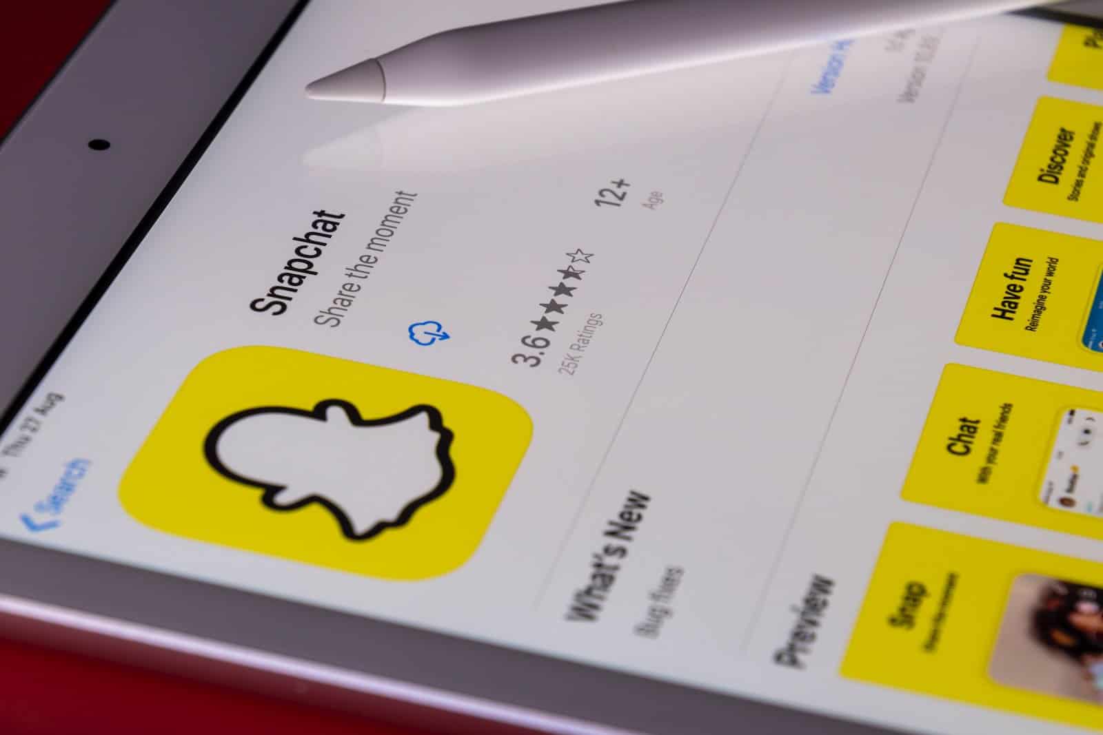 How to develop an app like Snapchat
