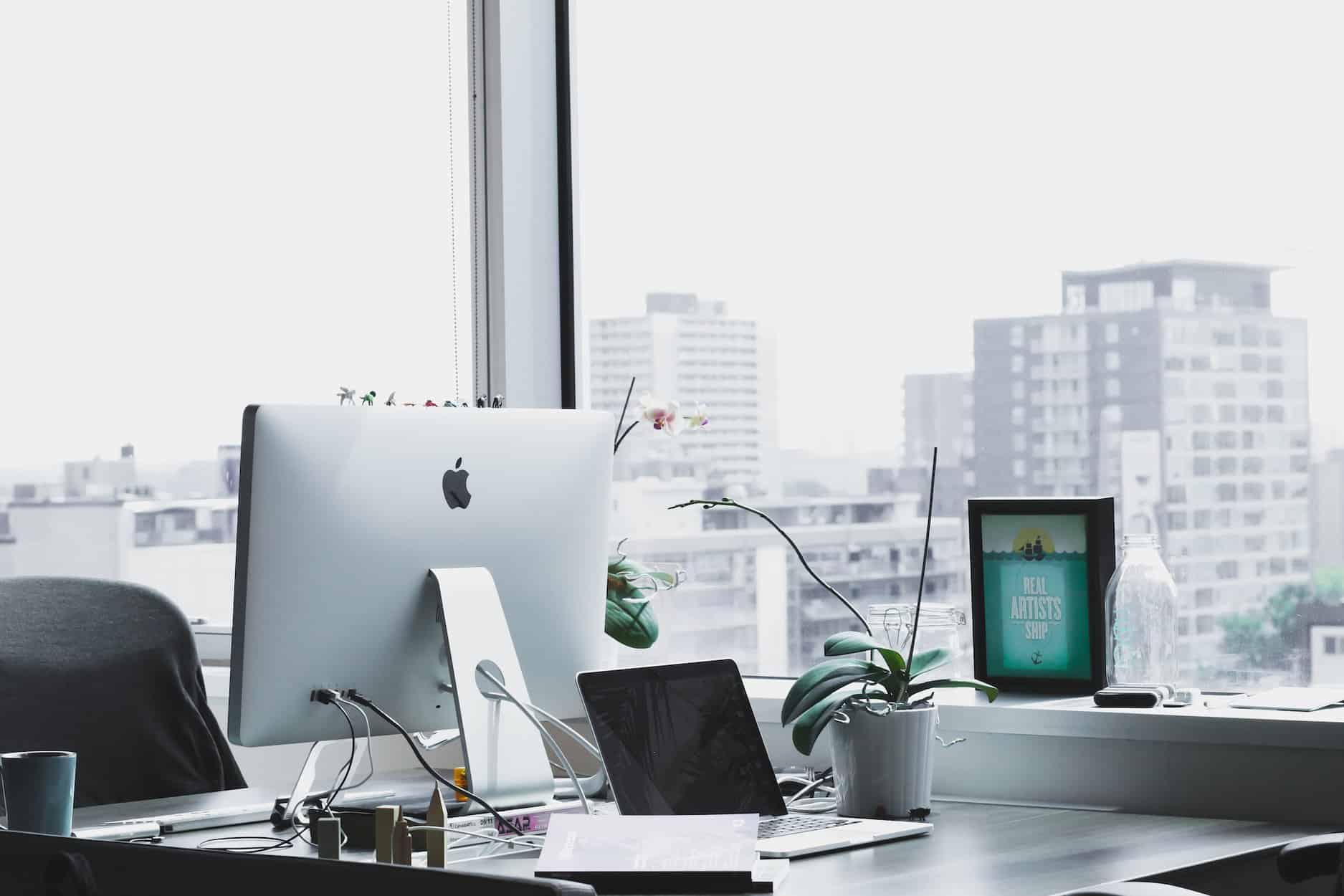 The Impact of Graphic Design Software on Student Creativity