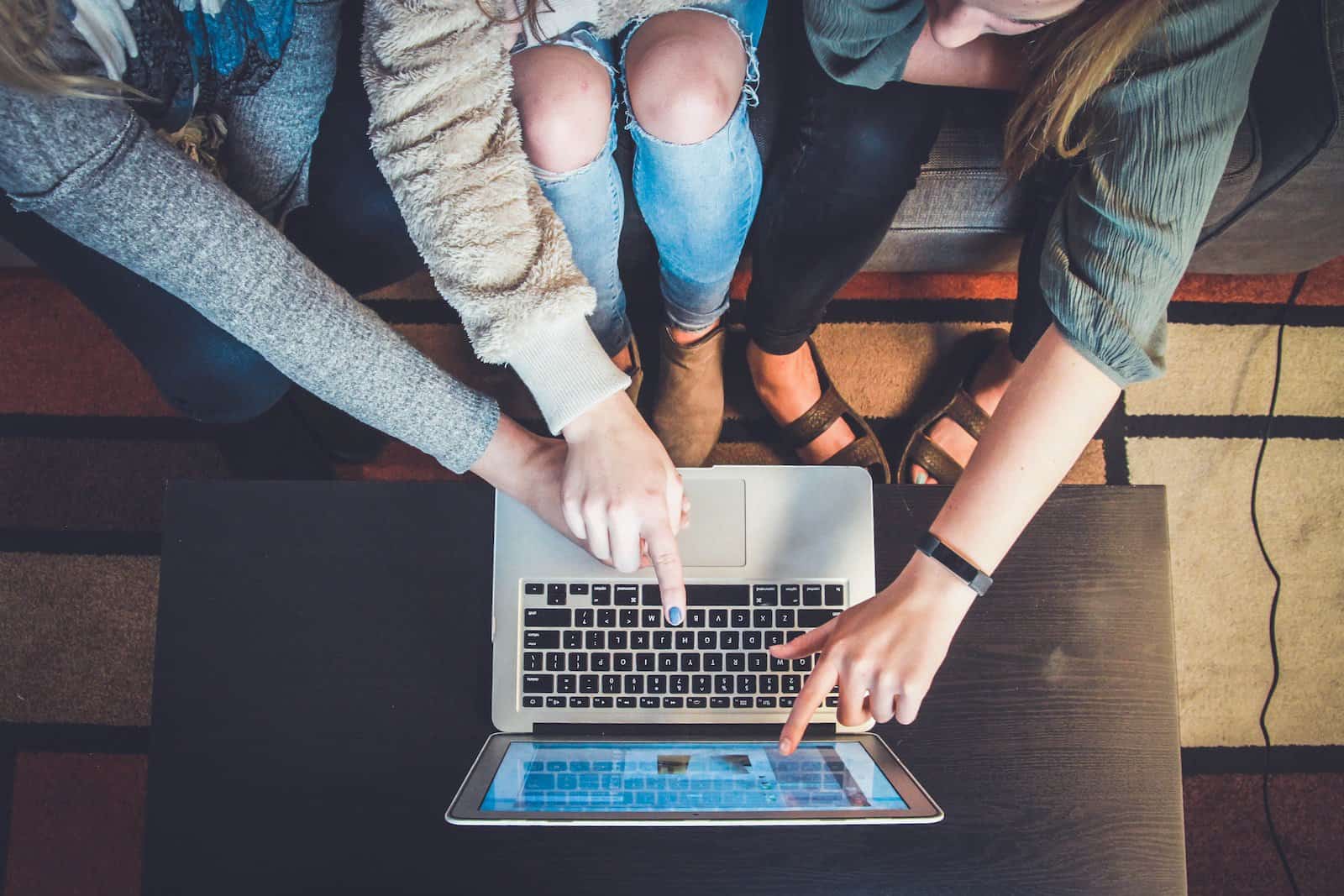 The Ultimate Guide to Choosing the Right Digital Marketing Agency for Your Business