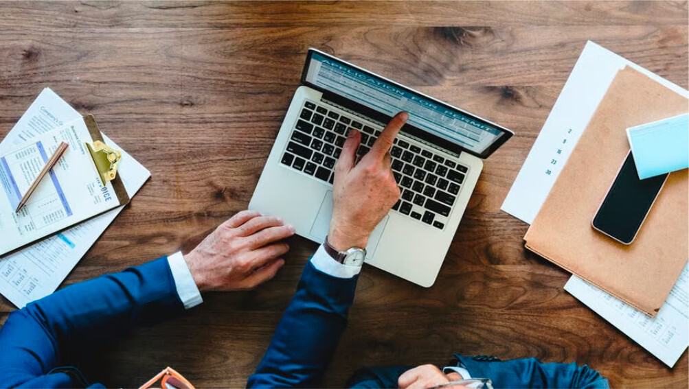 What Key Components Make a Business Website Successful?