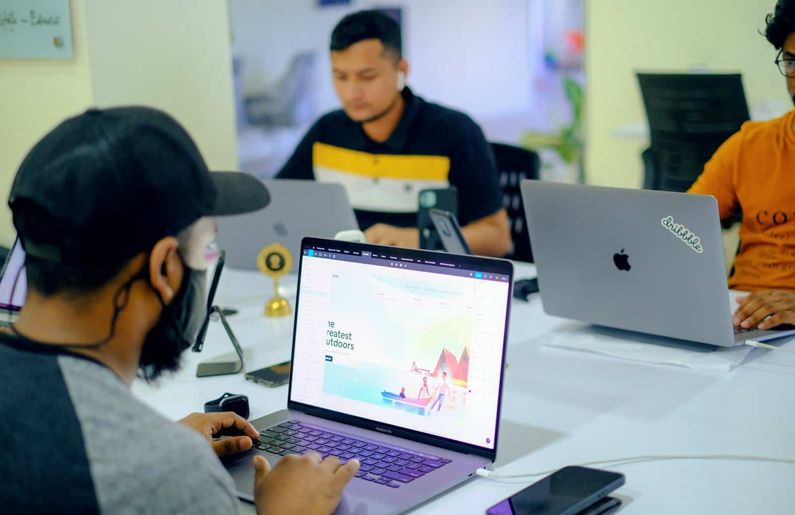 How Web Design Projects Help Students Develop Critical Thinking Skills