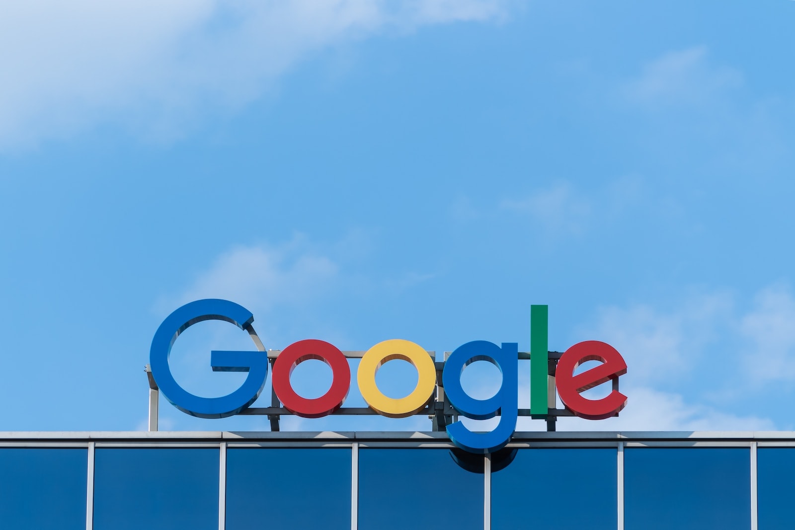 Google Crushes “Index Bloat” Myth: No Limits on Indexed Pages