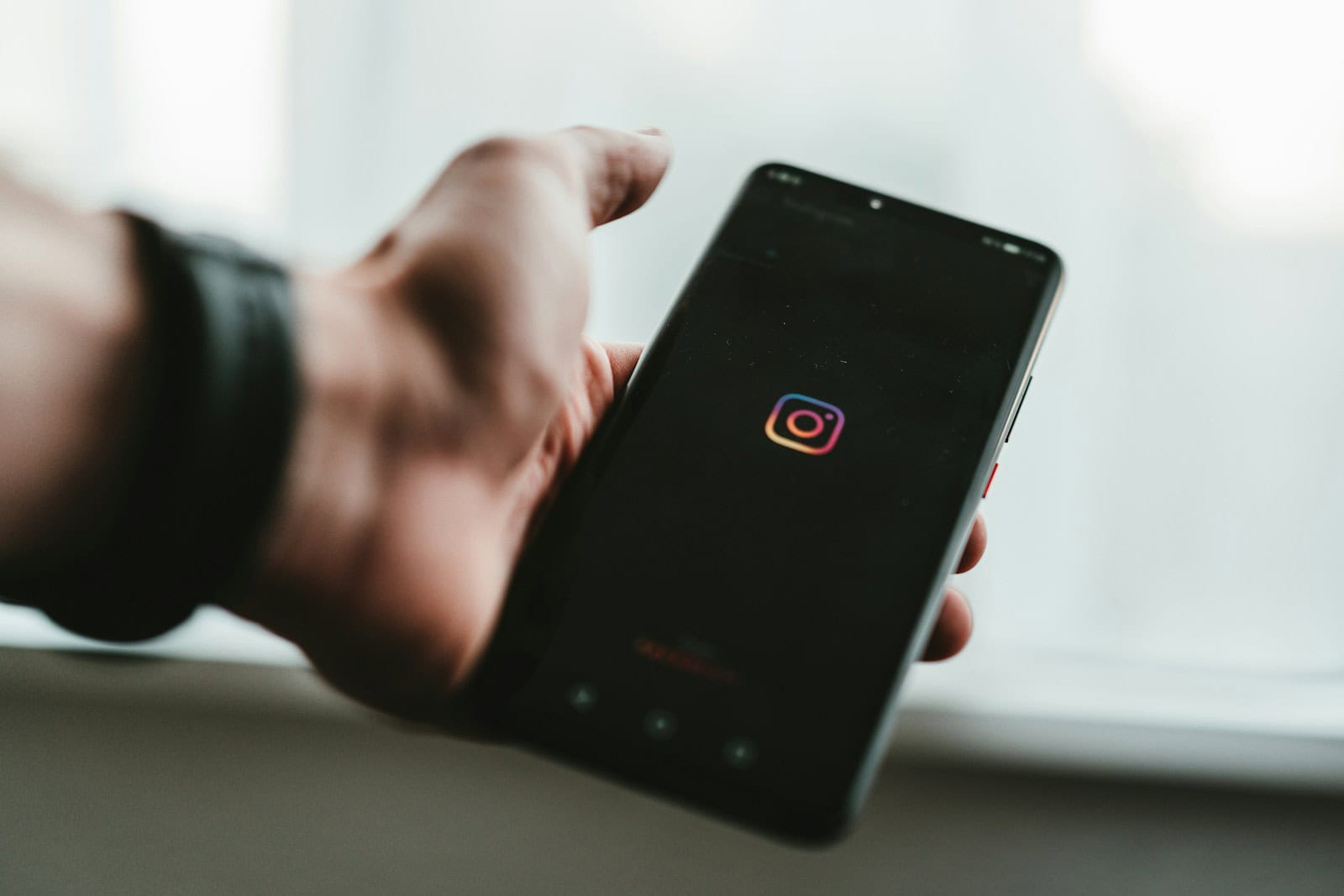 Instagram Shifts Focus to Views as Primary Metric for Content