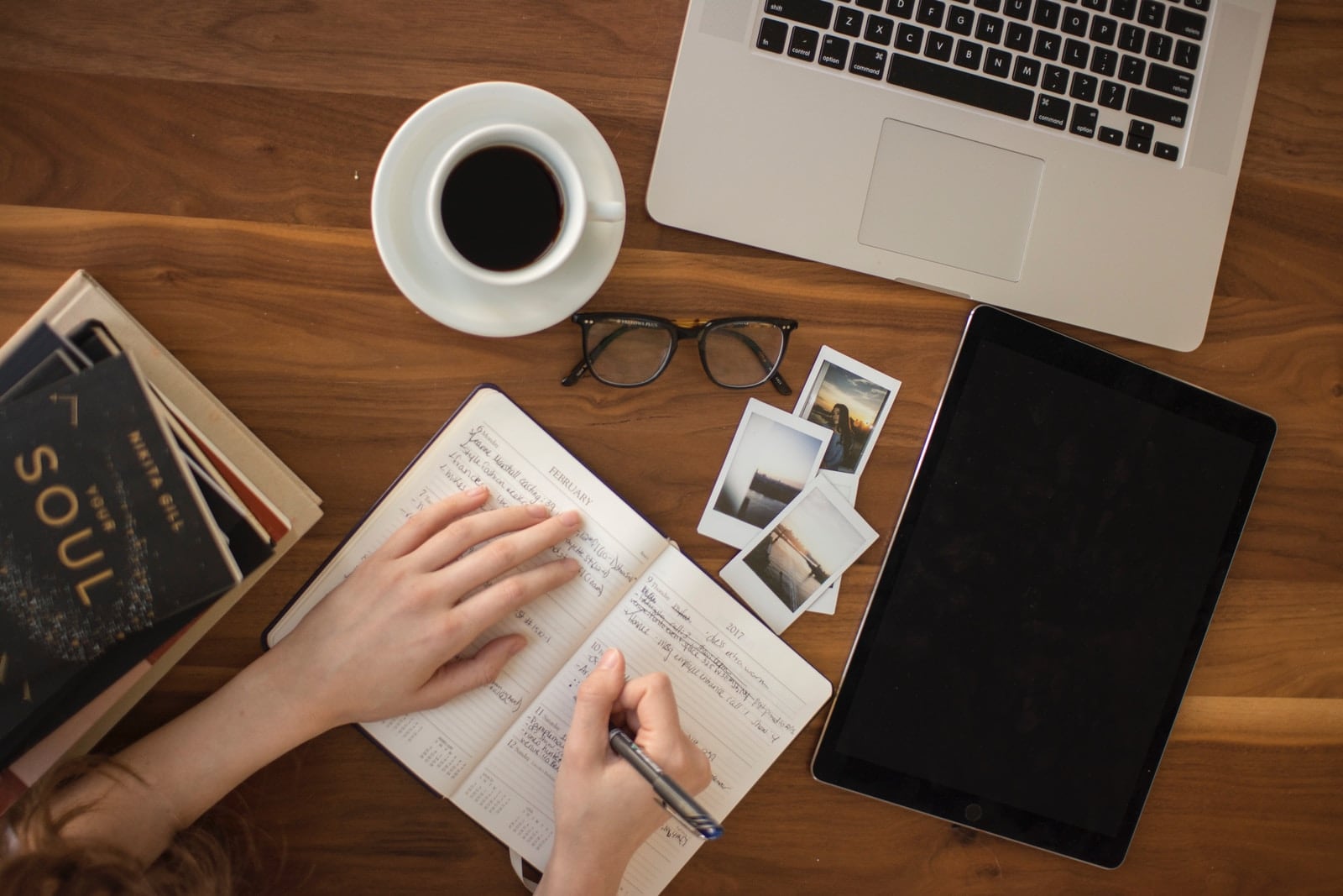 How to Build an Awesome Website Header