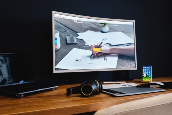 How UX and UI Differ but Work Together in Web Design